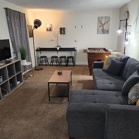 Centauri Vacation Rentals: Orlando 2-Bedroom Condo with Free Parking Exterior photo